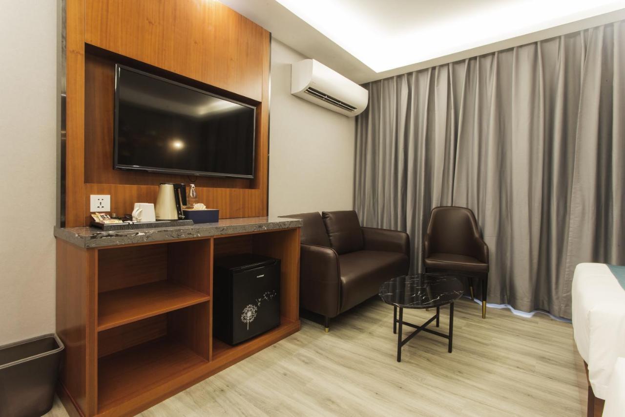 Thapae Twins Hotel チエンマイ エクステリア 写真